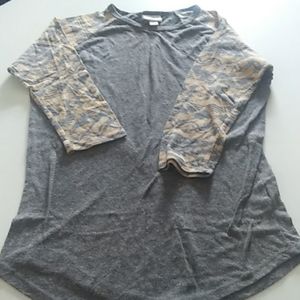 LuLaRoe Randy Tee size XS